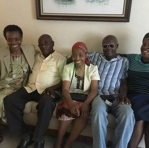 Meet your Posher, Joseph andre